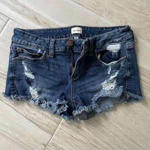 Sneak Peek brand. Size M.